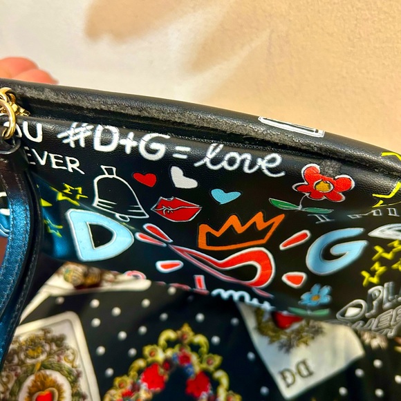 Dolce & Gabbana Graphic Shoulder Bag - Picture 12 of 13